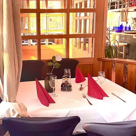 Und Restaurant Gartenstadt B&B 3*